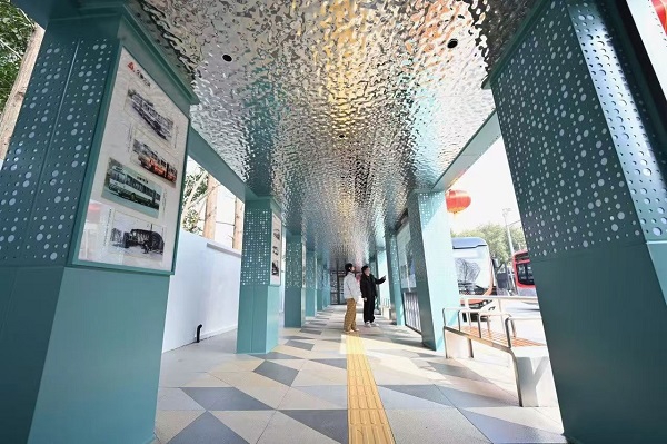 小小公交站赋能大治理，上海水城路仙霞路微枢纽打造基层治理新样本