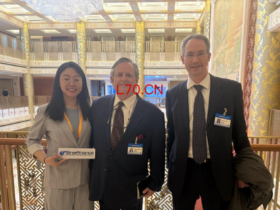 中国美国商会主席吉莫曼：欢迎中国企业在美投资和贸易往来